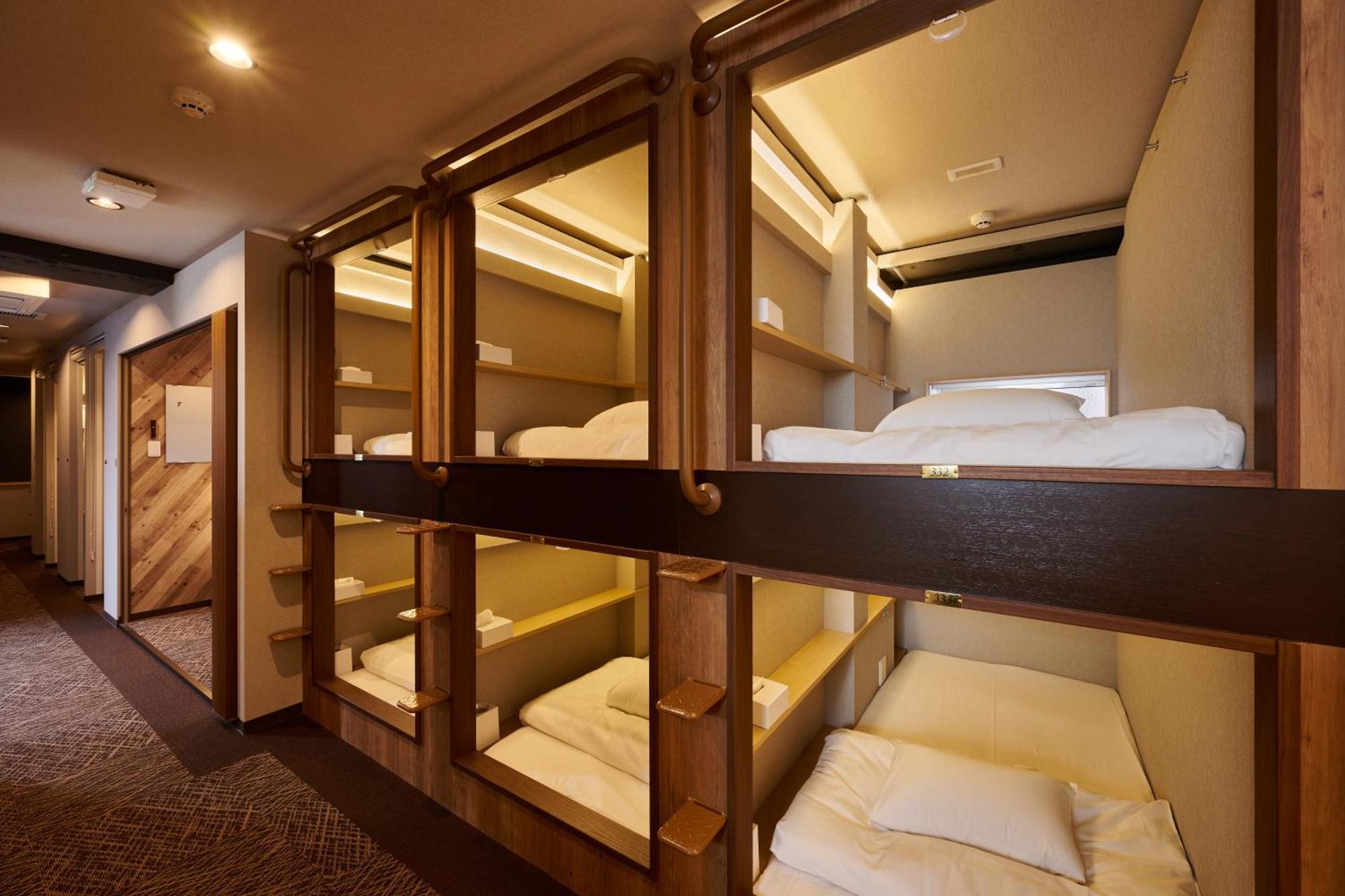Capsule Hotel Continue Nijojokita Kjóto Exteriér fotografie