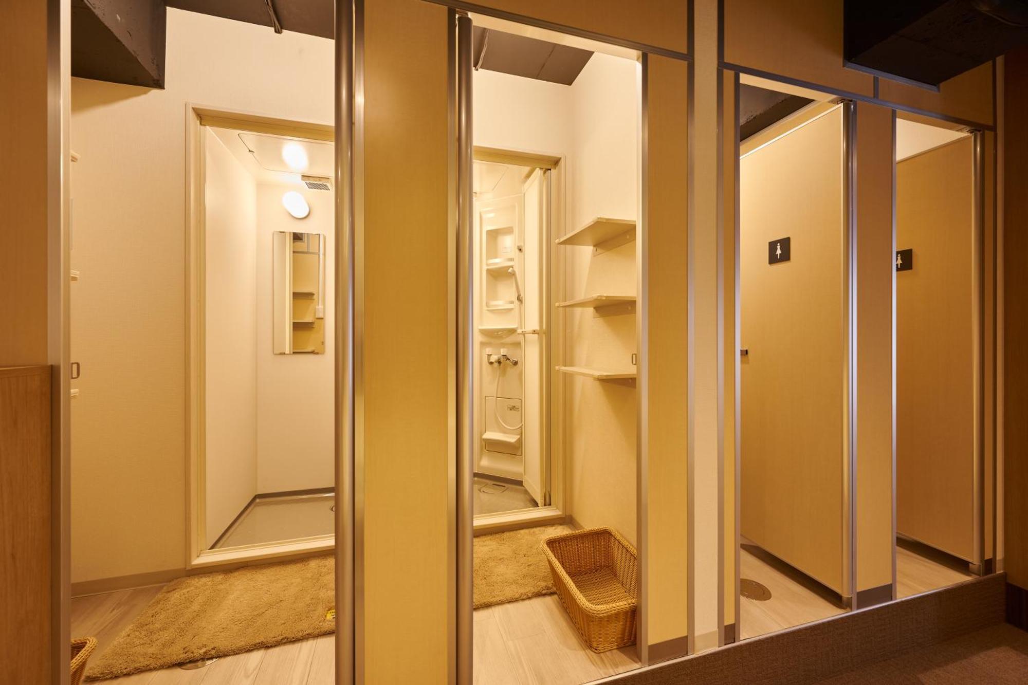 Capsule Hotel Continue Nijojokita Kjóto Exteriér fotografie